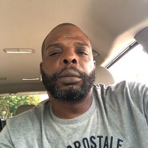 Meet your Posher, Derrick